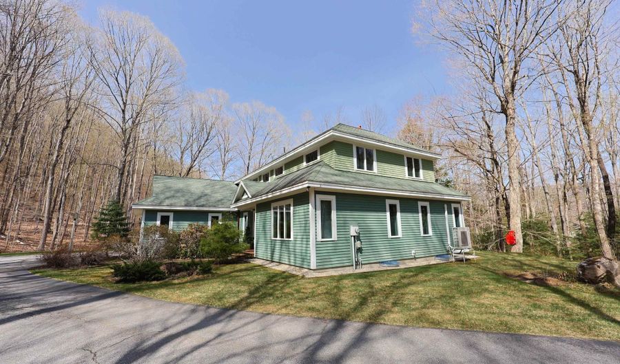 243 Ellis Ridge Rd, Bartlett, NH 03838 - 3 Beds, 3 Bath