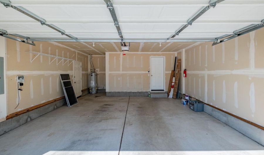 914 Oakmont Lp NE, Albany, OR 97322 - 3 Beds, 2 Bath