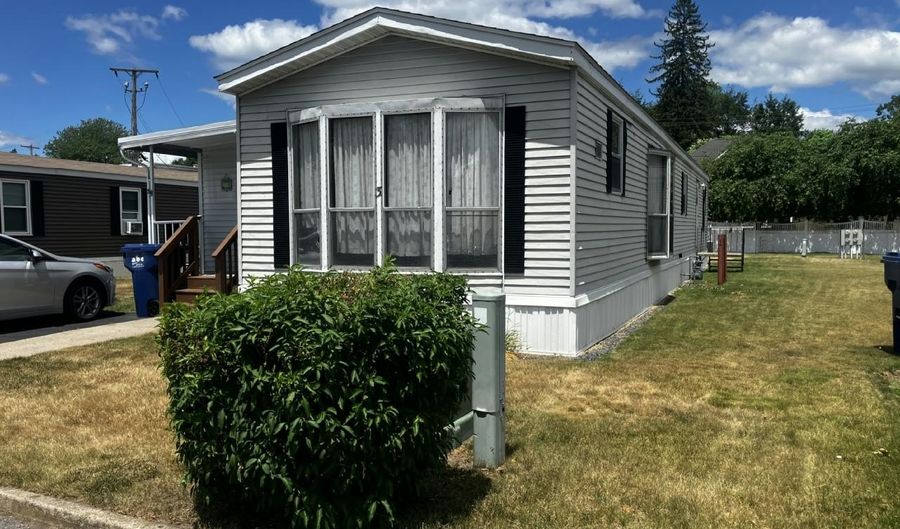 1003 Oak Hill Ave 3, Attleboro, MA 02703 - 3 Beds, 1 Bath