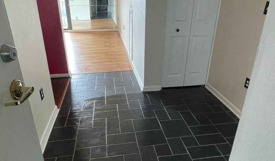 1 SMETON Pl 1406, Baltimore, MD 21204 - 1 Beds, 1 Bath