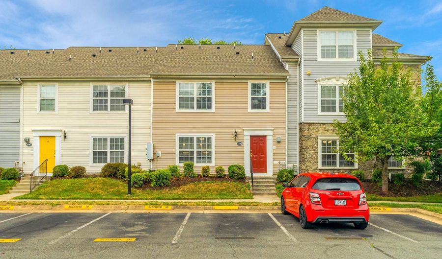 43585 PATCHING POND Sq, Ashburn, VA 20147 - 2 Beds, 2 Bath