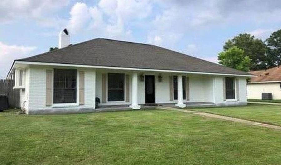 13523 Willowridge Ave, Baton Rouge, LA 70817 - 3 Beds, 2 Bath