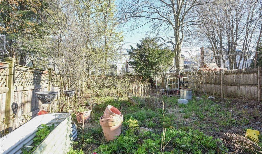 64 Fuller St, Boston, MA 02124 - 9 Beds, 3 Bath