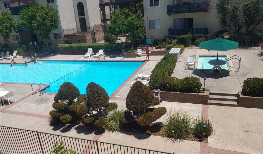5460 White Oak Ave C101, Encino, CA 91316 - 2 Beds, 2 Bath