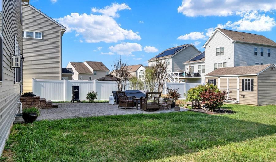 637 BENTGRASS Dr, Aberdeen, MD 21001 - 6 Beds, 4 Bath