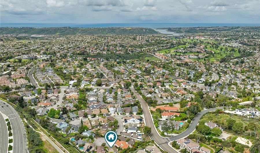 7553 Agua Dulce Ct, Carlsbad, CA 92009 - 2 Beds, 2 Bath