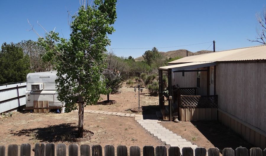 1406 N 10th St, Alpine, TX 79830 - 3 Beds, 2 Bath