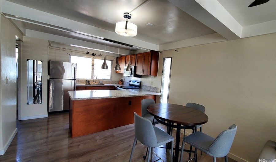 837 Ala Lilikoi St 6, Honolulu, HI 96818 - 2 Beds, 2 Bath