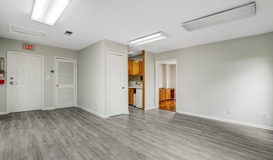 4324- B EVERGREEN Ln F2-2, Annandale, VA 22003 - 0 Beds, 0 Bath