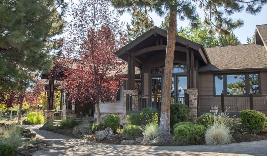 3352 NW Windwood Way, Bend, OR 97703 - 3 Beds, 3 Bath