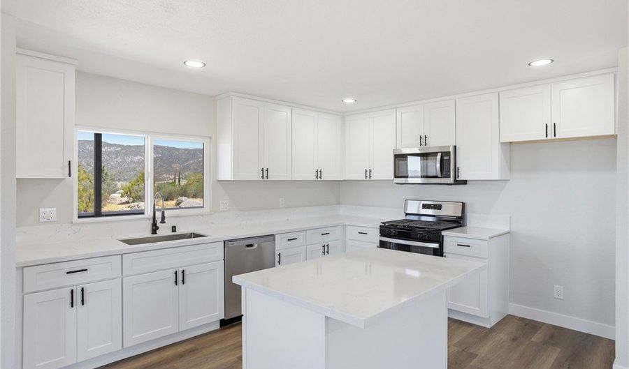 58865 Red Shank Rd, Anza, CA 92539 - 2 Beds, 2 Bath