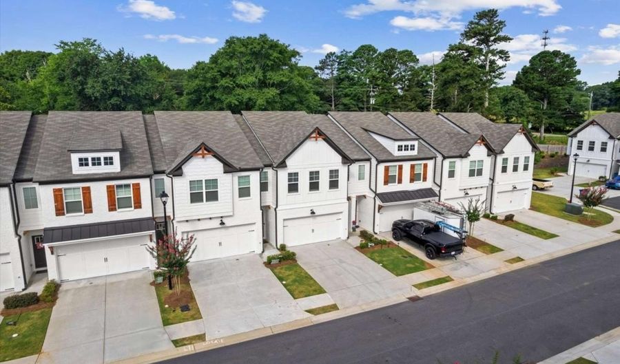 189 Auburn Vly, Auburn, GA 30011 - 3 Beds, 3 Bath