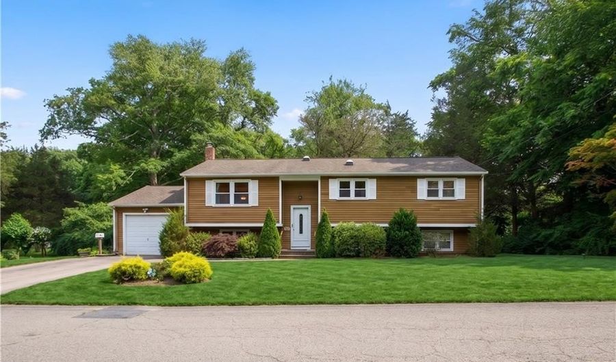 102 Windward Walk, North Kingstown, RI 02852 - 3 Beds, 3 Bath