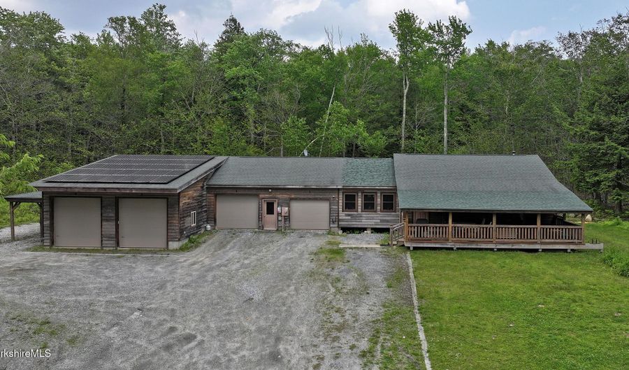 289 Algerie Rd, Becket, MA 01223 - 3 Beds, 3 Bath