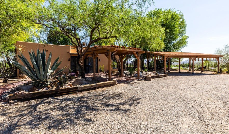 500 E Foundation Five Rd, Benson, AZ 85602 - 4 Beds, 2 Bath