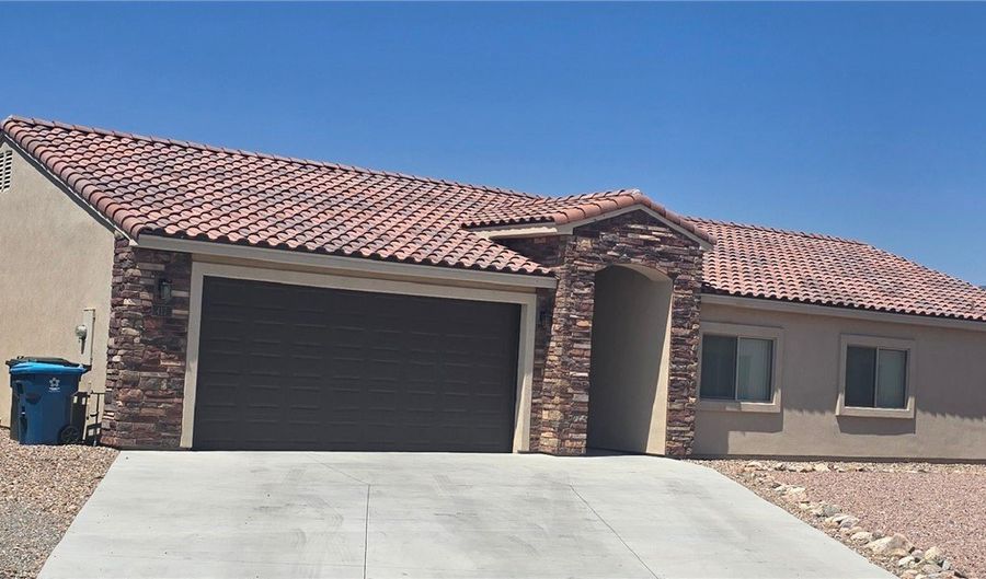 417 Chablis Ct, Bullhead City, AZ 86429 - 3 Beds, 2 Bath