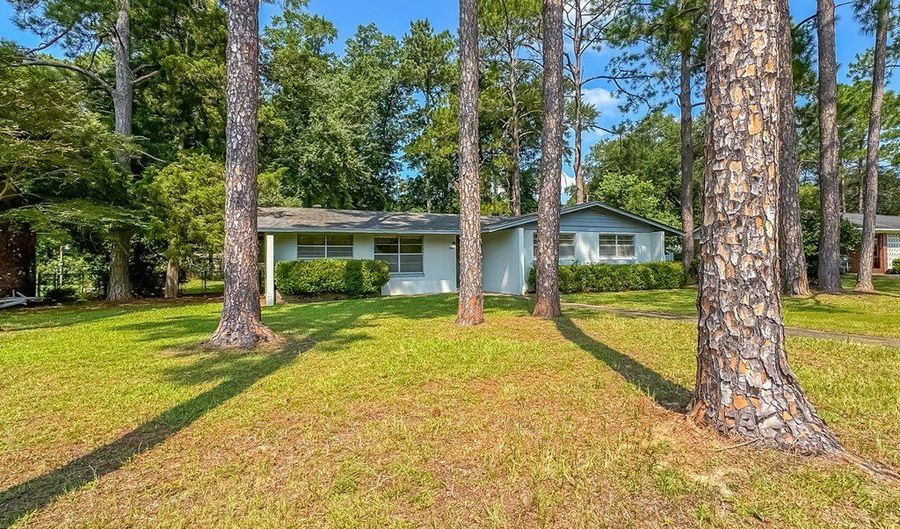 1010 Morningside Dr, Bainbridge, GA 39819 - 3 Beds, 2 Bath