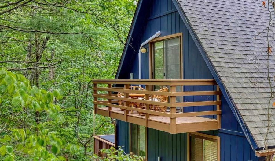 5 YVONNE Way, Basye, VA 22810 - 3 Beds, 2 Bath