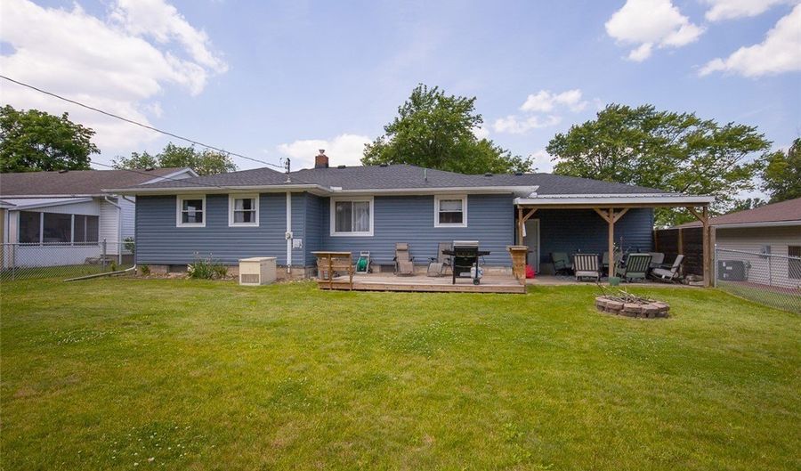 173 Terra Ln, Amherst, OH 44001 - 3 Beds, 2 Bath