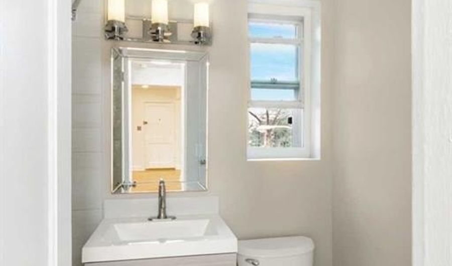 50 S First St, Bergenfield, NJ 07621 - 2 Beds, 1 Bath