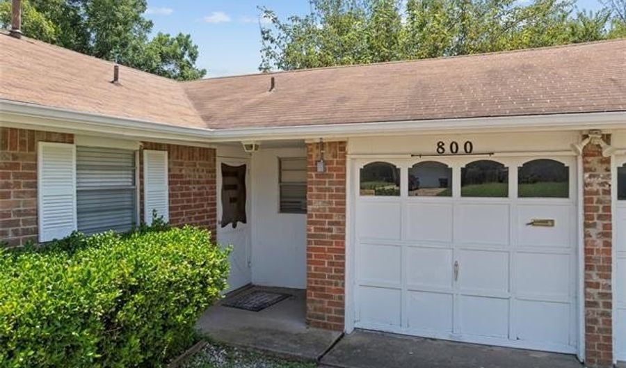 800 Cottonwood, Ardmore, OK 73401 - 3 Beds, 2 Bath