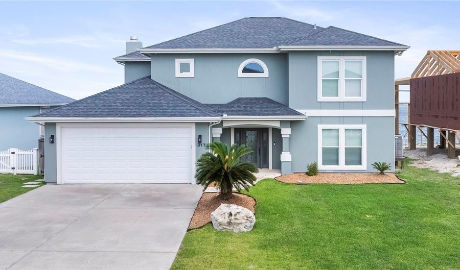 317 Bayview Dr, Aransas Pass, TX 78336 - 4 Beds, 3 Bath