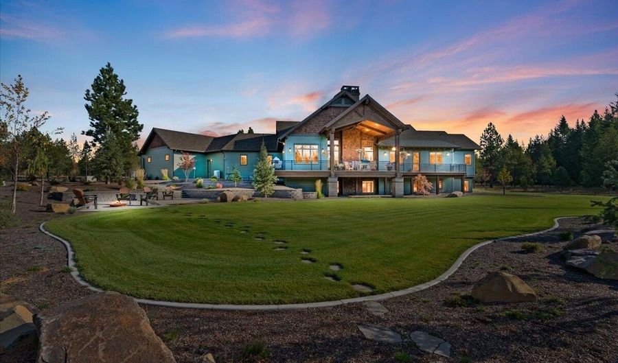 8236 E SCOUT TRAIL Rd, Athol, ID 83801 - 5 Beds, 4 Bath