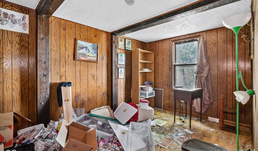 729 N County Road 900 E, Avon, IN 46123 - 3 Beds, 1 Bath
