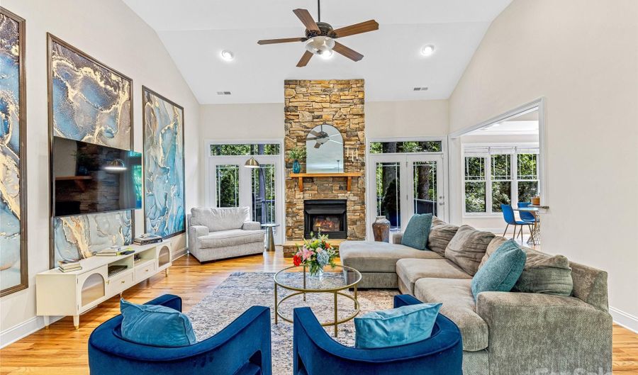 37 Gaston Mountain Rd, Asheville, NC 28806 - 4 Beds, 3 Bath