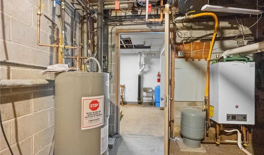 320 7th Ave E, Alexandria, MN 56308 - 0 Beds, 0 Bath