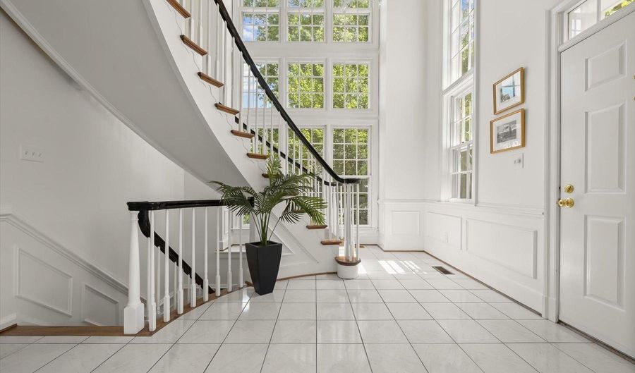 8008 RISING RIDGE Rd, Bethesda, MD 20817 - 3 Beds, 5 Bath