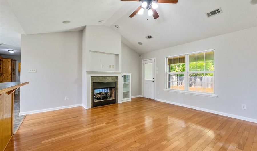240 Plum Dr, Austin, AR 72007 - 3 Beds, 2 Bath