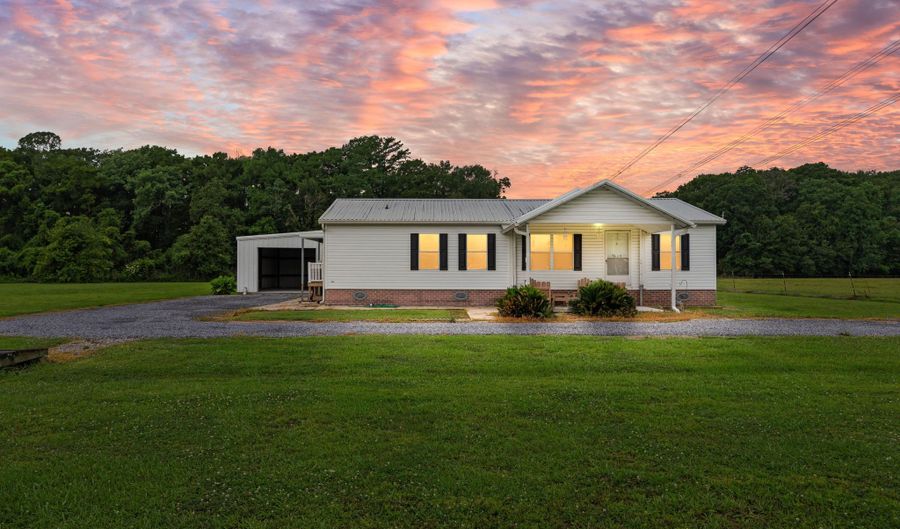 1247 Oscar Rivette Rd, Arnaudville, LA 70512 - 3 Beds, 2 Bath