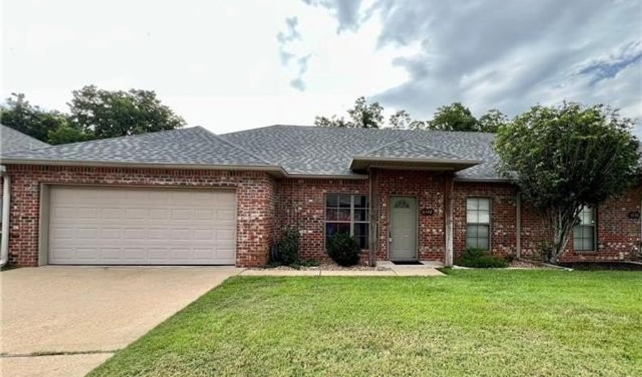 6140 RACHELLE Dr, Alexandria, LA 71303 - 3 Beds, 2 Bath