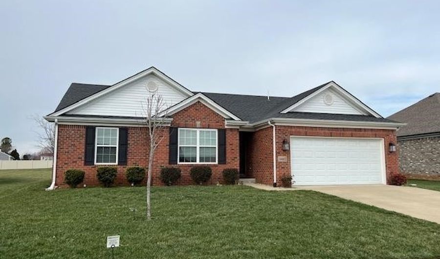 5487 Hackberry Way, Bowling Green, KY 42101 - 3 Beds, 2 Bath