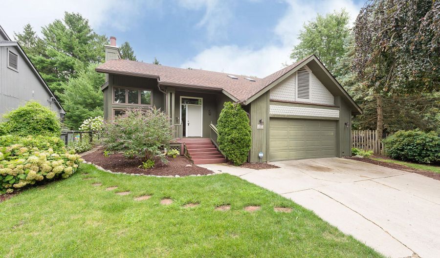 2765 Gladstone Ave, Ann Arbor, MI 48104 - 3 Beds, 3 Bath