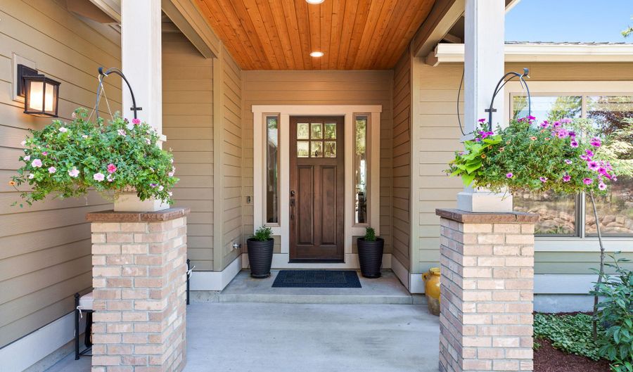 2005 NW Glassow Dr, Bend, OR 97703 - 4 Beds, 3 Bath
