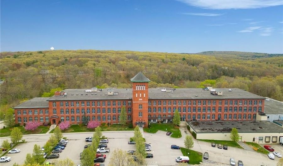 1 Tupperware Dr 226, North Smithfield, RI 02896 - 3 Beds, 1 Bath