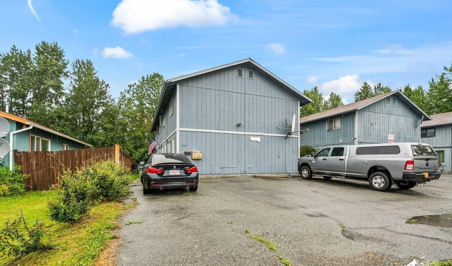 917 E 45th Ct, Anchorage, AK 99503 - 8 Beds, 4 Bath