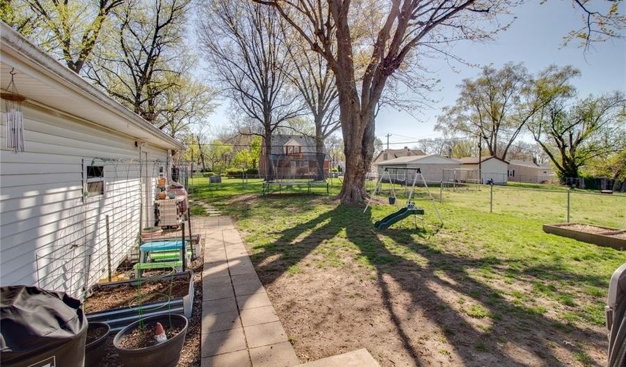 2509 Alfaretta Ave, Alton, IL 62002 - 3 Beds, 2 Bath