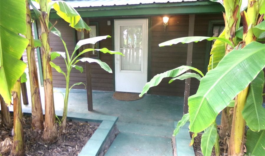 306 Dunlap St, Albemarle, NC 28001 - 2 Beds, 1 Bath