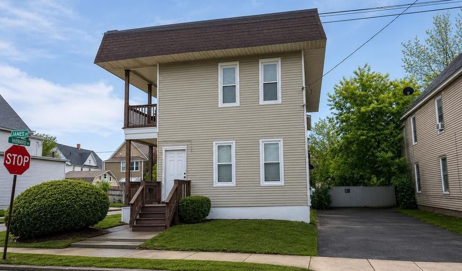 74 James St, Amsterdam, NY 12010 - 7 Beds, 3 Bath