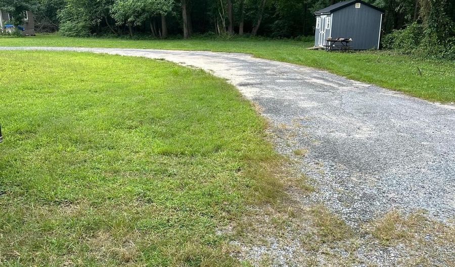 3992 MIDSTATE Rd, Felton, DE 19943 - 3 Beds, 2 Bath