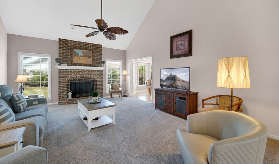 3720 BUNKER HILL Dr, Algonquin, IL 60102 - 3 Beds, 3 Bath