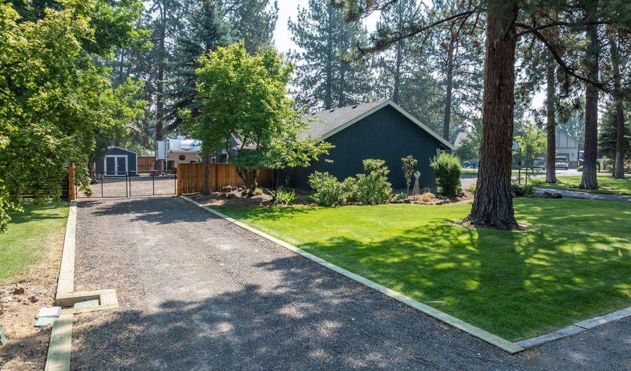 21001 SE King Hezekiah Way, Bend, OR 97702 - 4 Beds, 2 Bath
