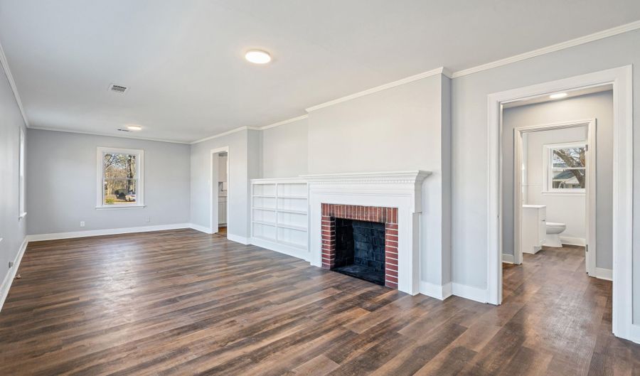 210 West St, Batesville, MS 38606 - 3 Beds, 2 Bath