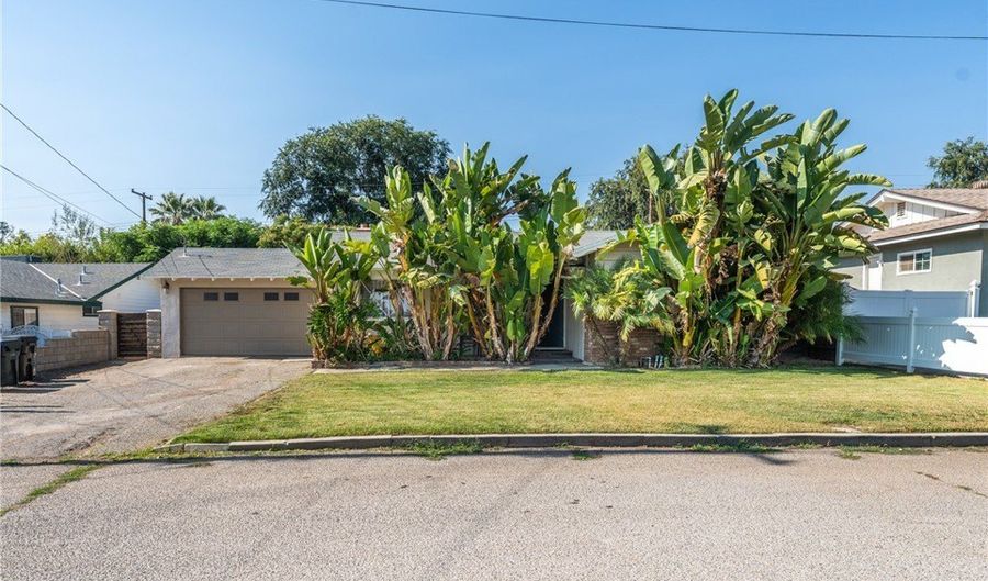 34746 View Dr, Yucaipa, CA 92399 - 3 Beds, 3 Bath