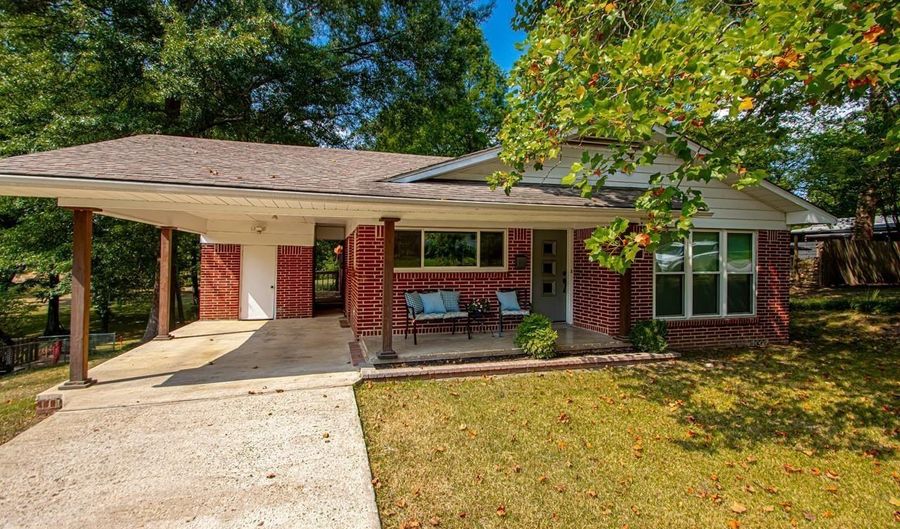721 W Narroway St, Benton, AR 72019 - 3 Beds, 2 Bath