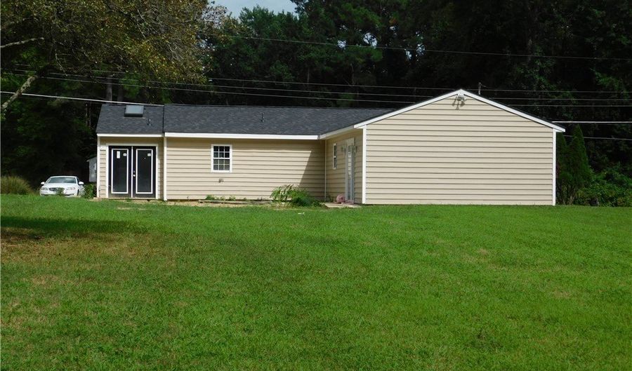 12044 Karen Dr, Ashland, VA 23005 - 2 Beds, 3 Bath