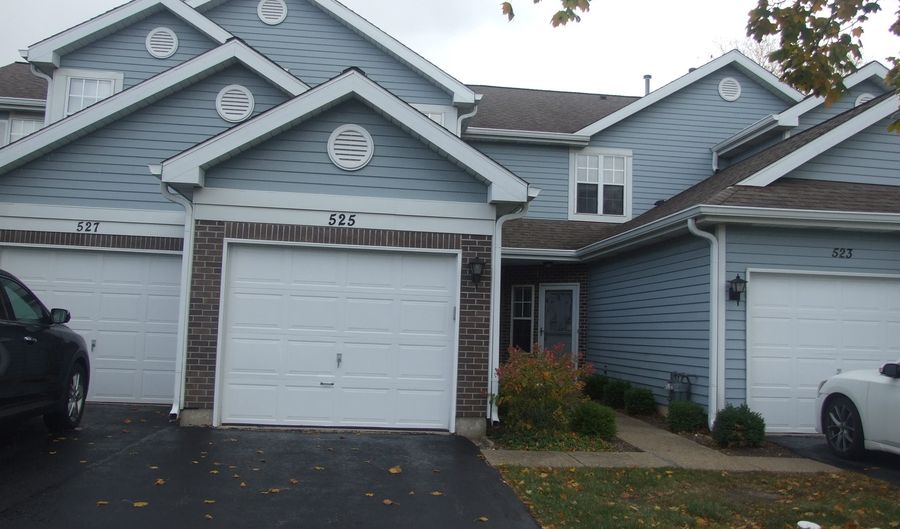 525 Woodhaven Dr, Mundelein, IL 60060 - 2 Beds, 3 Bath